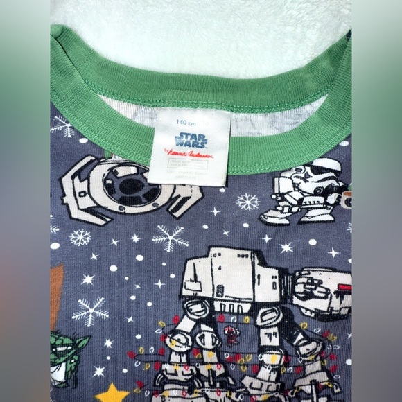 Hanna Andersson Star Wars Christmas pajama set, size 10 - Picture 2 of 6